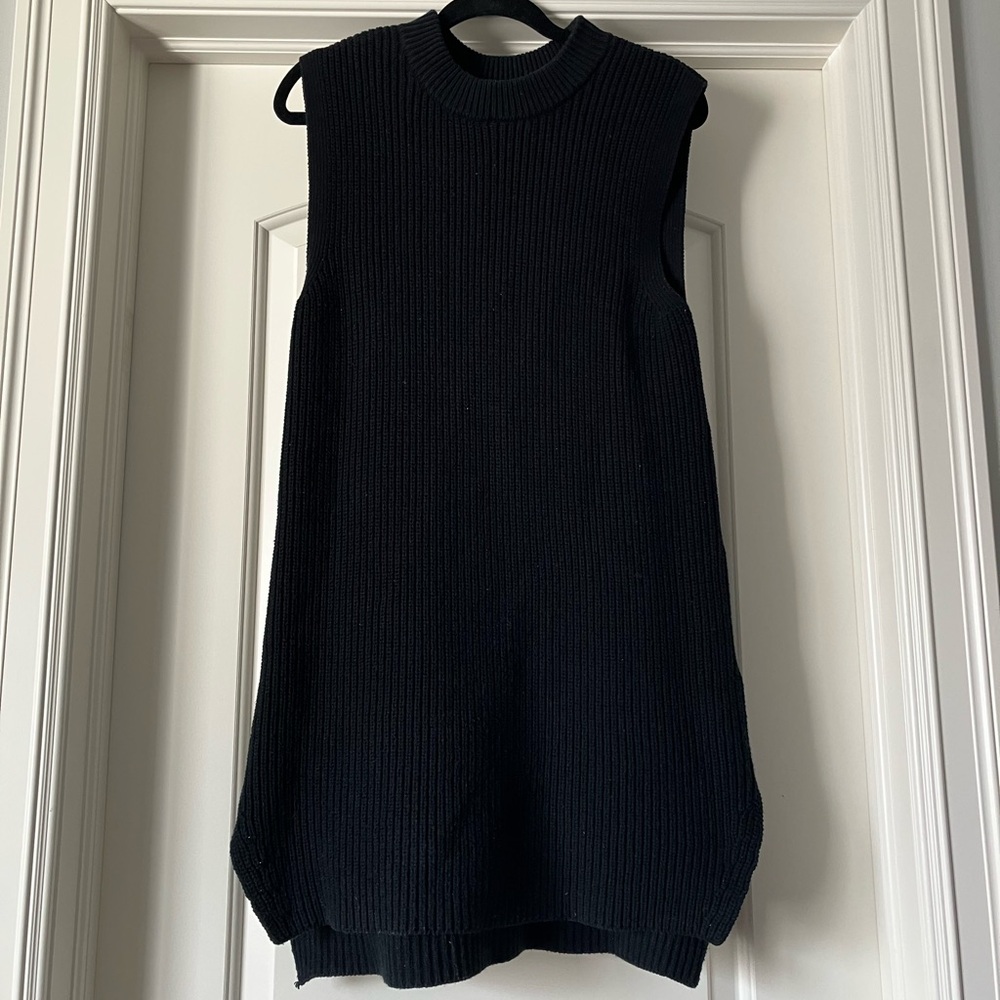 H&M Black Sleeveless Knit Tunic